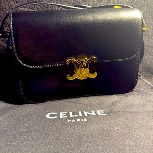 Celine - Triomphe leather handbag, Black Leather.